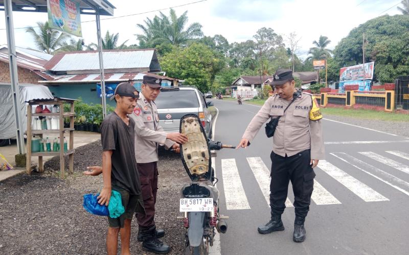 Ciptakan Situasi Aman, Polsek Padang Ulak Tanding Laksanakan KRYD