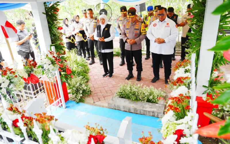 Ziarah Makam hingga Groundbreaking Museum Marsinah, Kapolri: Mengenang Pahlawan Nasional Buruh