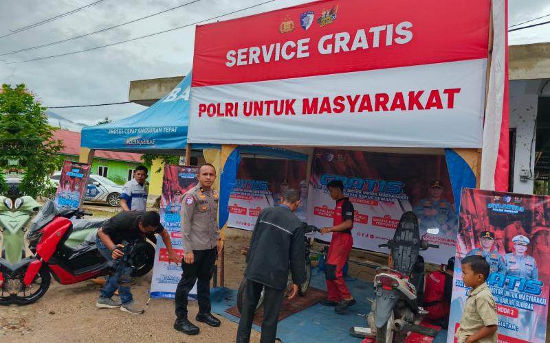 Ringankan Beban Warga, Polri Hadirkan Layanan Servis Kendaraan Gratis di Padang Pariaman