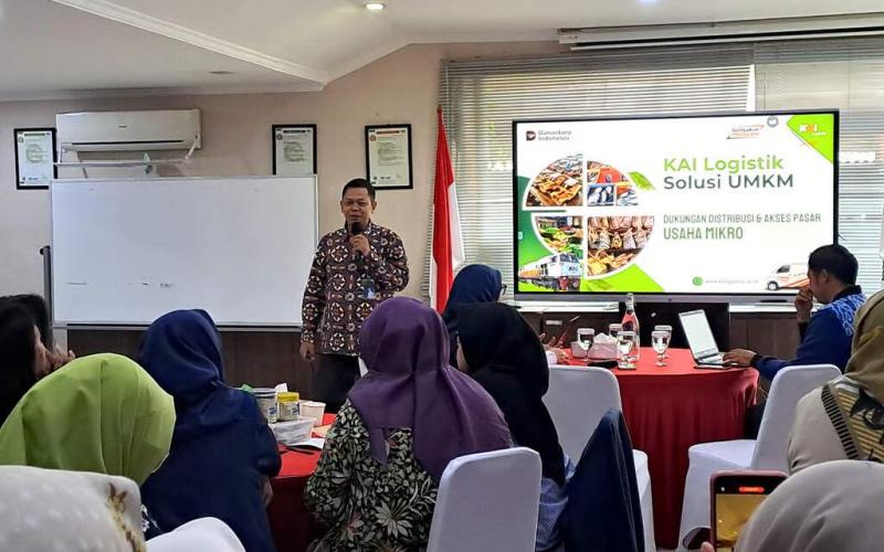 Dorong UMKM Naik Kelas, KAI Logistik Gelar UMKM Empowerment Academy LOKOMOTIF