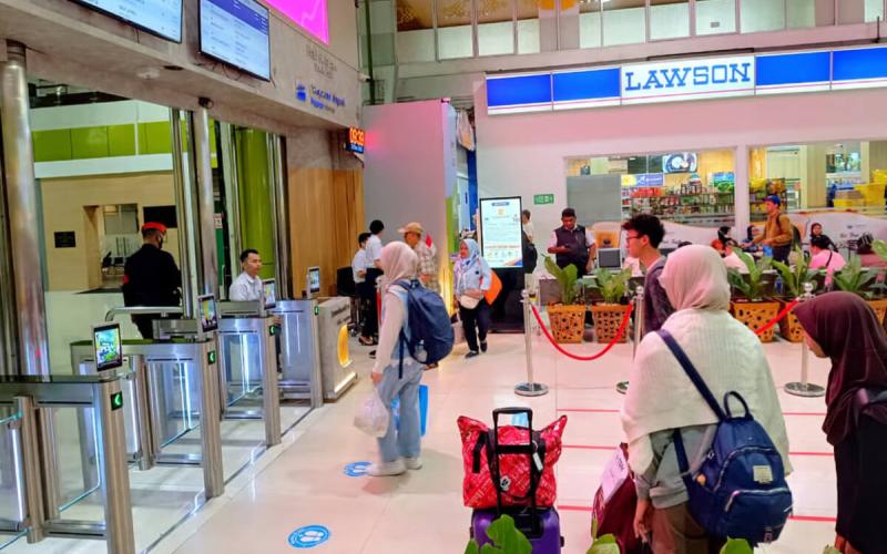 Nataru 2025/2026: KAI Daop 1 Jakarta Siapkan Lebih Dari 909 Ribu Tempat Duduk, Penjualan Terus Naik, Yuuk Manfaatkan Beragam Promo yang Disediakan