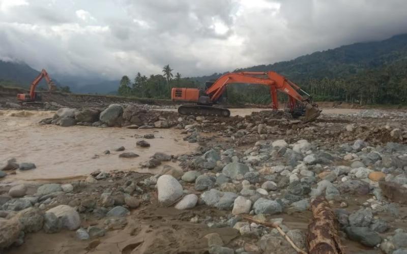 Kementerian PU Perbaiki 13 Jembatan Putus
