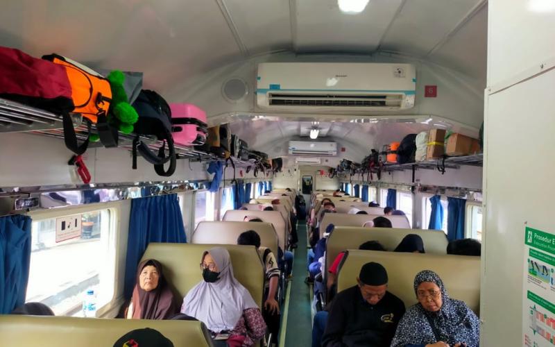 Pastikan Layanan Optimal di Hari Ke-5 Nataru, KAI Daop 7 Madiun Tegaskan Tiket KA Masih Tersedia