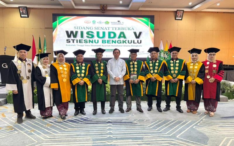 Wisuda STIESNU Bengkulu V