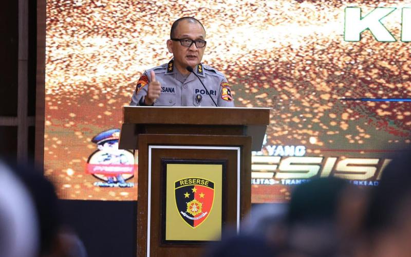 Pelayanan Polri Hadir Menjaga Keamanan, Kedamaian, dan Kekhidmatan Natal serta Tahun Baru, Melindungi Suasana Sosial-Spiritual Masyarakat
