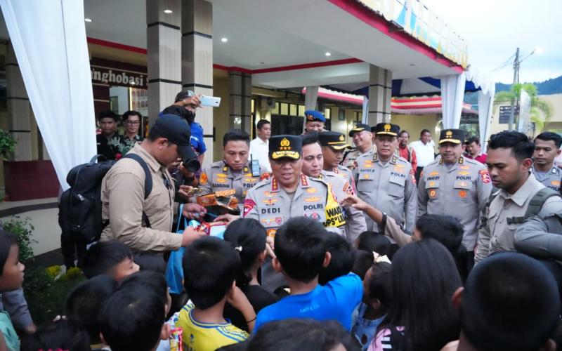 Wakapolri Tinjau Penanganan Pascabencana di Tapanuli Tengah, Fokus Pembukaan Akses dan Bantuan Dasar Warga