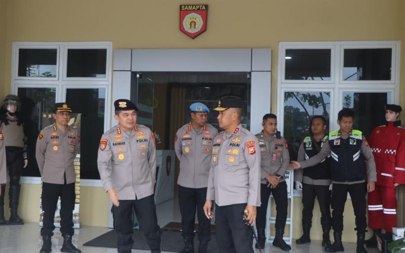 Kapolda Bengkulu Tinjau Gedung Ditsamapta dan Laksanakan Pengawasan Tes Urine