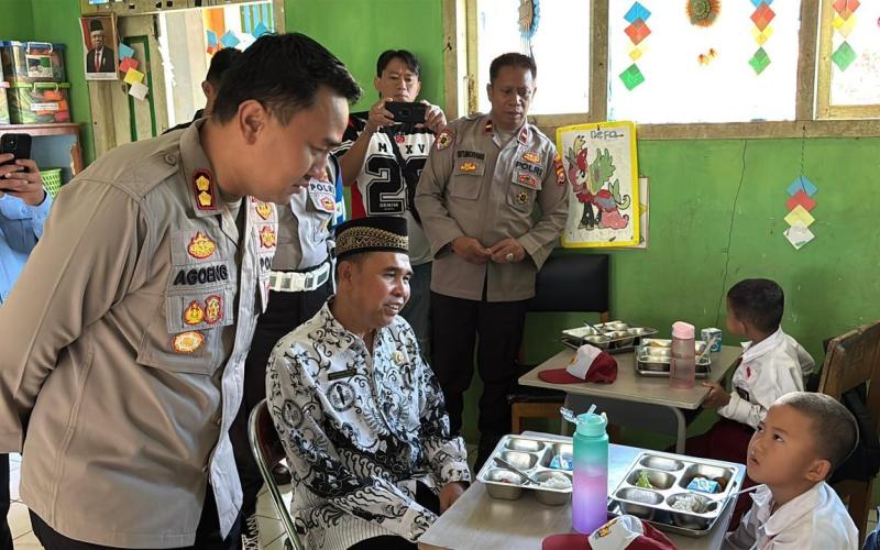 Polres Lebong Sukses Launching Satuan Pelayanan Pemenuhan Gizi (SPPG) II di SDN 60 Tubei
