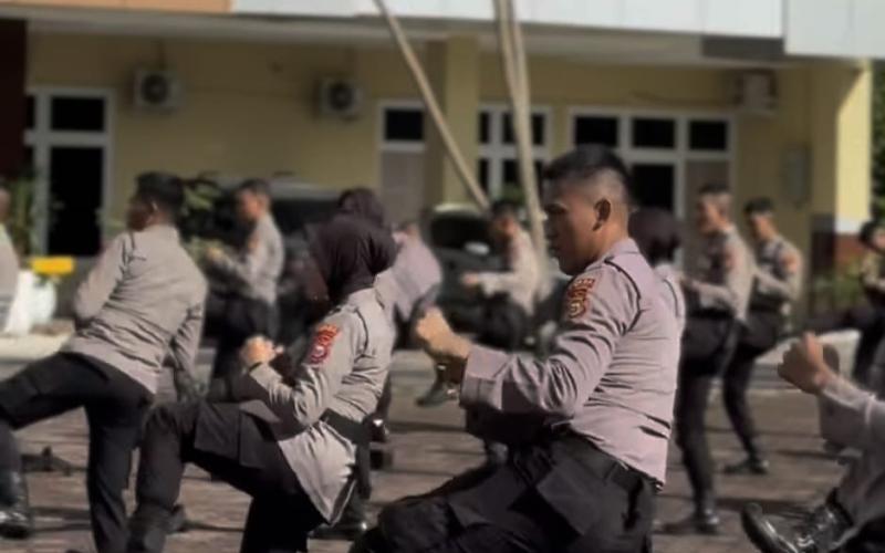 Perkuat Kesiapsiagaan Personel, Ditsamapta Polda Bengkulu Gelar Latihan Bela Diri Rutin