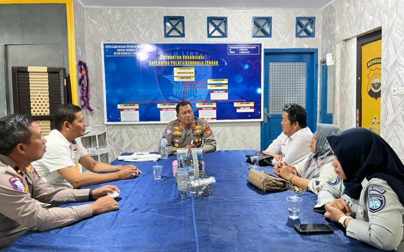 Jasa Raharja dan UPTD Samsat Bengkulu Tengah Lakukan Pertemuan Bersama Kasatlantas Polres Bengkulu Tengah