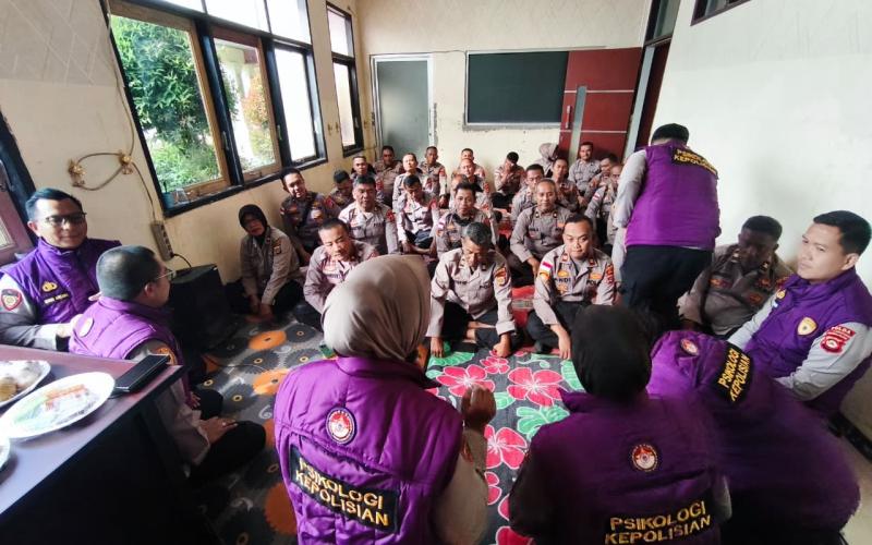Rumah Terendam, Tugas Tetap Jalan: Trauma Healing Mabes Polri Hadir untuk Personel Polres Aceh Tamiang