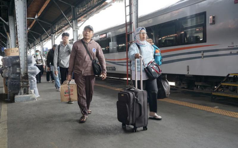 Ilustrasi Berita (KAI Daop 4 Semarang)