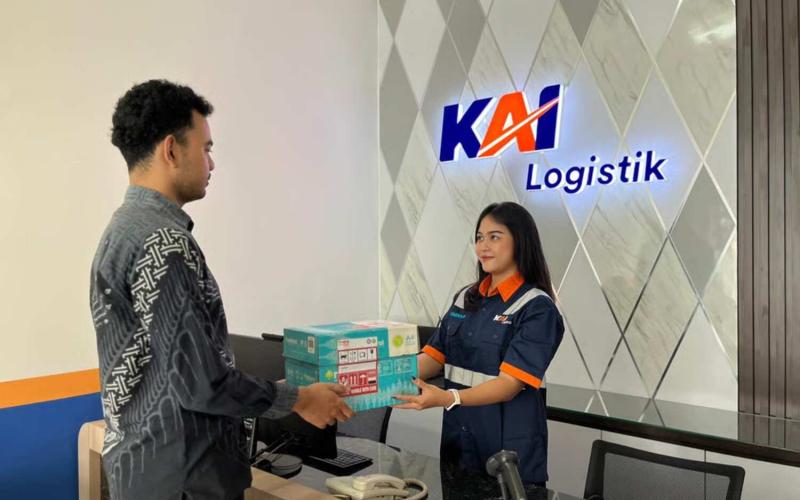 KAI Logistik Kembali Membuka Titik Layanan Pengiriman Retail di Semarang