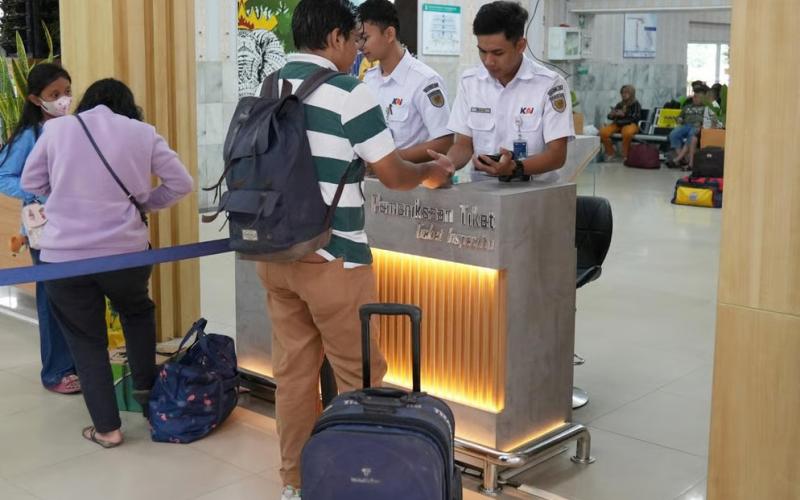Puluhan Penumpang Tertinggal Selama Nataru, KAI Divre IV Tanjungkarang Imbau Datang Lebih Awal