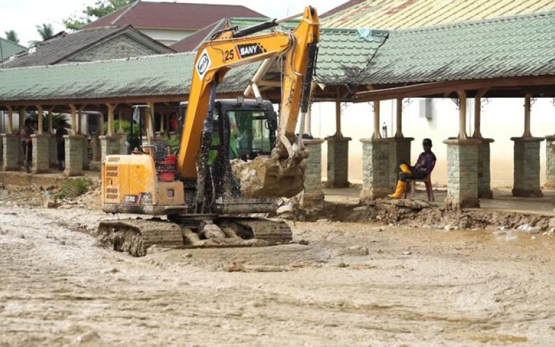 RSUD Tamiang Kembali Beroperasi, Kementerian PU Lanjutkan Pembersihan Lumpur dan Sediakan Air Bersih