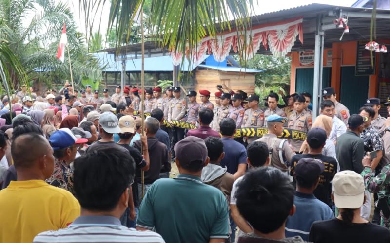 Polisi Lakukan Pengamanan Aksi Warga di Keban Agung I, Situasi Berlangsung Kondusif