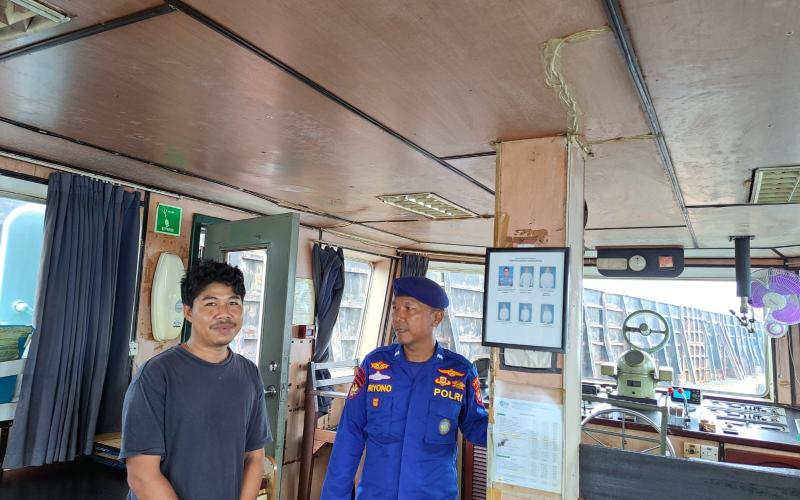 Ditpolairud Polda Bengkulu Laksanakan Patroli Perairan di Lempuing : Himbau Nelayan Keamanan dan Keselamatan Berlaut
