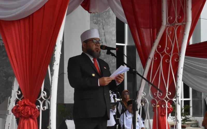 Gubernur Bengkulu H. Helmi Hasan.,S.E