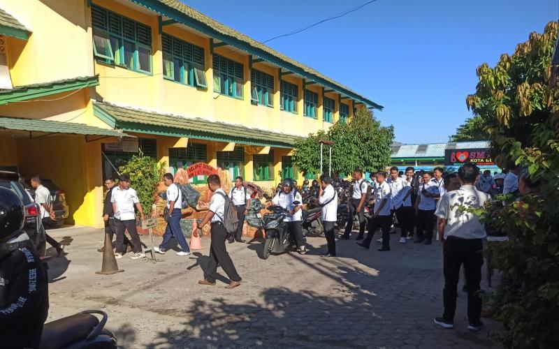 Puluhan PHL Kembali Diperiksa Polda, PHL Tanyakan Nasib Mereka Ke Penyidik Polda