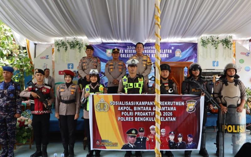 Kapolres Bengkulu Selatan Hadiri dan Beri Pesan Kebangsaan pada HUT ke-35 SMA Negeri 4 Bengkulu Selatan