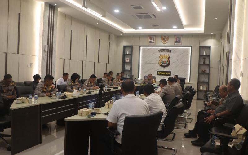 Wakapolda Bengkulu Ikuti Zoom Grand Entry Meeting Pemeriksaan Laporan Keuangan Polri TA 2025