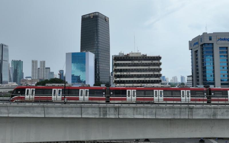 Atur Waktu, Atur Kenyamanan: Ini Pola Jam Sibuk LRT Jabodebek dan Alternatifnya
