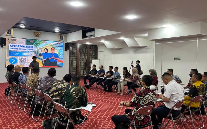 Bersiap Menghadapi Masa Angleb, KAI Services Terus Meningkatkan Kualitas Pelayanan Kebersihan