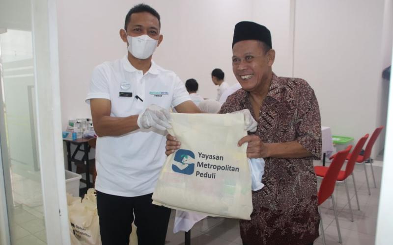 Metland Hotel Cirebon Gelar Bakti Sosial &amp; Pemeriksaan Kesehatan Gratis dalam Rangka HUT ke-12