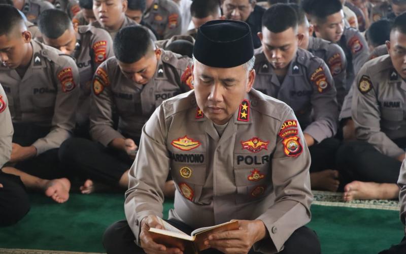 Kapolda Bengkulu Hadiri Binrohtal Lintas Agama, Dorong Personel Berkarakter dan Humanis