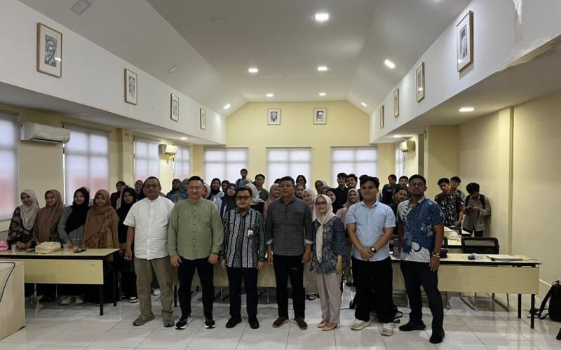 Warek I Buka Sekolah Pasar Modal FEB Unusia