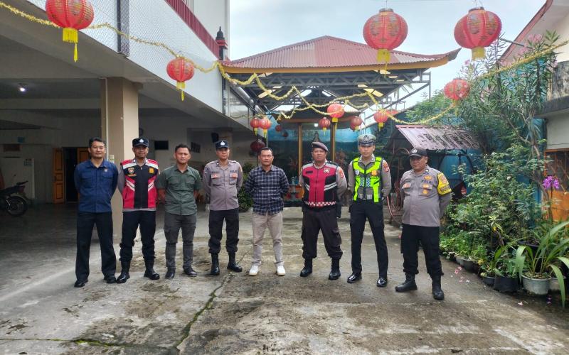 Monitoring dan Pengamanan Ibadah Imlek 2577 Kongzili di Wilkum Polres Rejang Lebong Berjalan Aman dan Kondusif