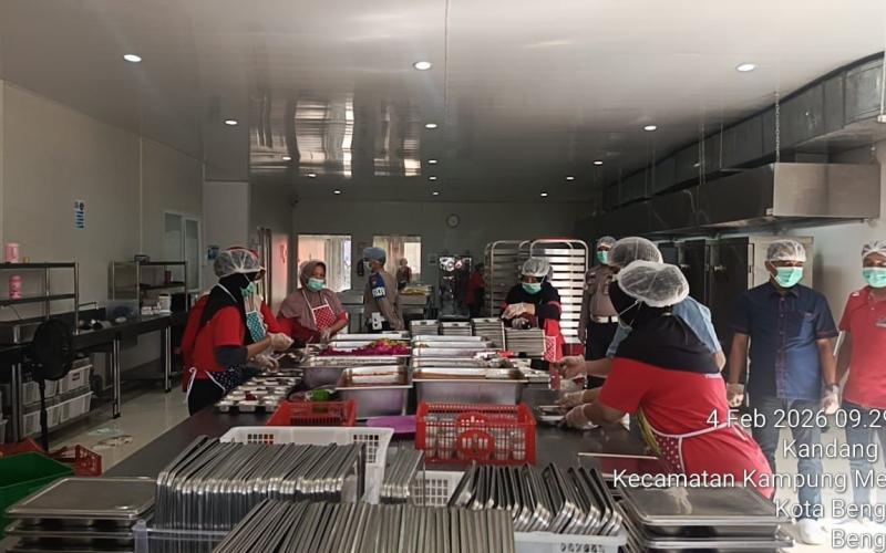 Bidpropam Polda Bengkulu Lakukan Pengecekan dan Pengawasan Pelayanan di SPPG Mabes Polri 3 Polda Bengkulu