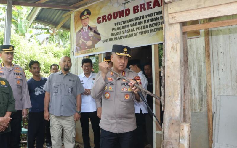 Bedah Rumah ke-70 Dimulai, Kapolda Bengkulu Ground Breaking Rumah Warga di Bengkulu Utara