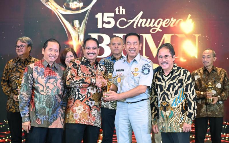 Transformasi Digital Pelayanan Publik Diapresiasi, Jasa Raharja Raih Dua di Ajang Penghargaan Anugerah BUMN 2026