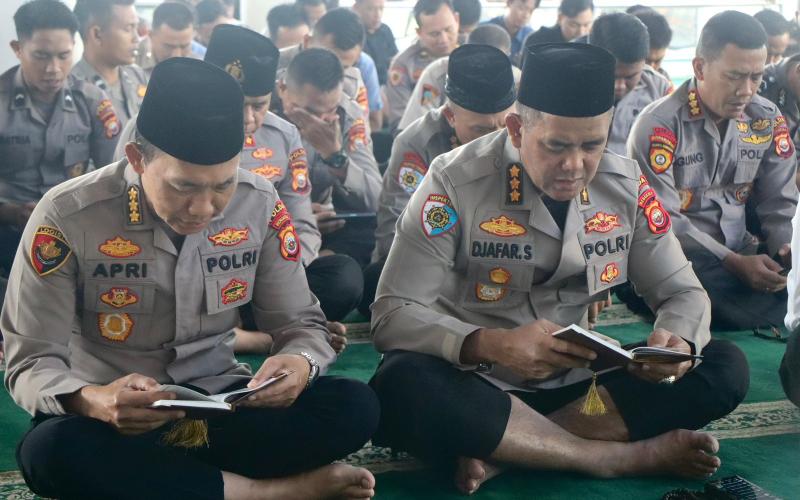 Bangun Integritas dan Spiritualitas, Personel Polda Bengkulu Ikuti Kegiatan Binrohtal