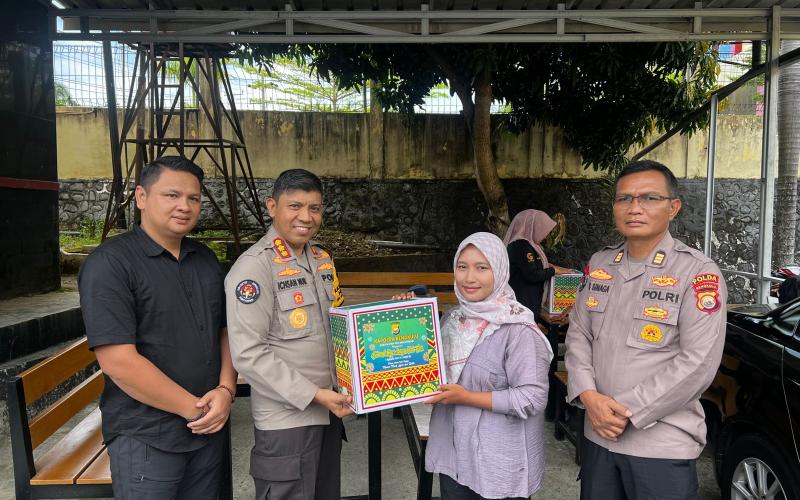 Kapolda Bengkulu Bagikan Parcel Hari Raya Idul Fitri 1447H kepada Insan Pers Provinsi Bengkulu