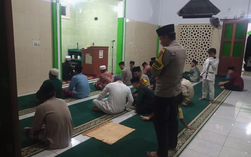 Polsek Maje Laksanakan Pengamanan Sholat Tarawih dan Tarling di Masjid At Taqwa