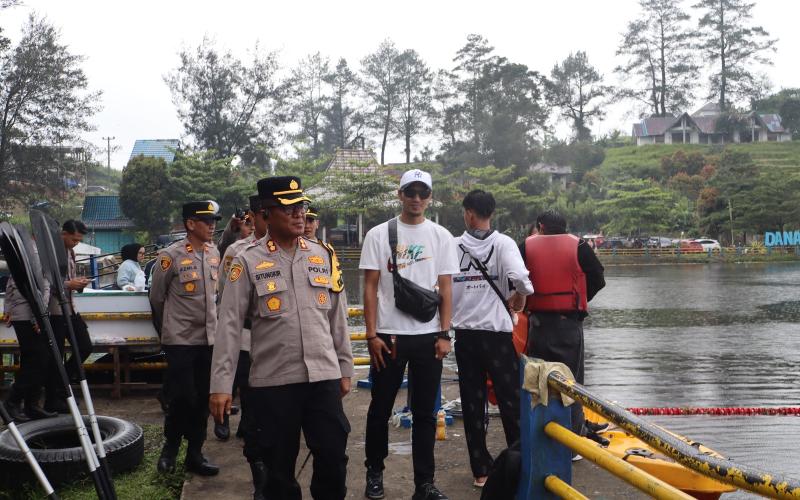 Kapolres Rejang Lebong Cek Pengamanan Objek Wisata Danau Mas Harun Bastari dalam Ops Ketupat 2026