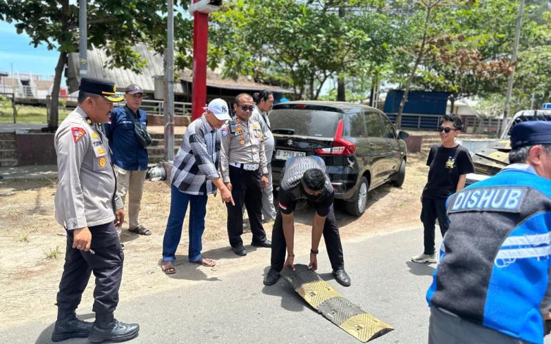 Polresta Bengkulu Pasang Rumble Strip di Kawasan Pantai Panjang, Tekan Aksi Balap Liar