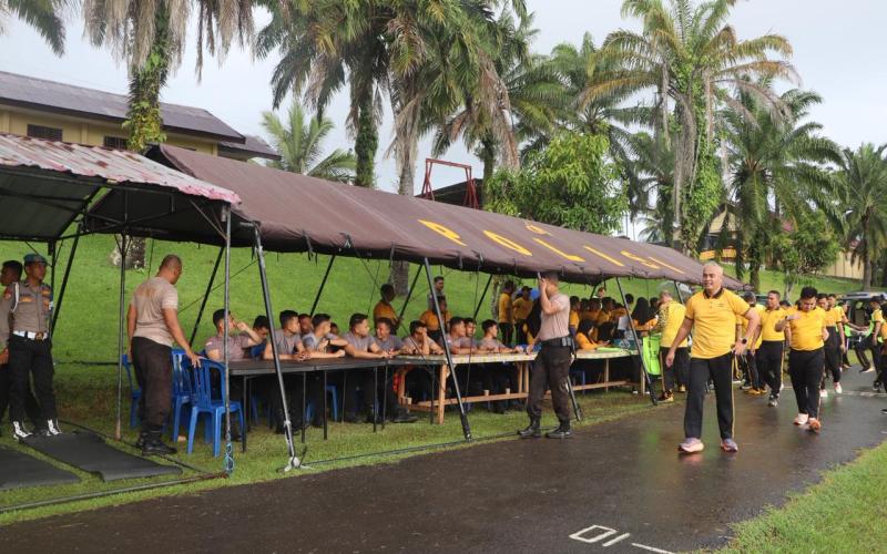 Kapolda Bengkulu Pimpin Kesamaptaan Jasmani Berkala, Jaga Kesiapan Fisik Personel