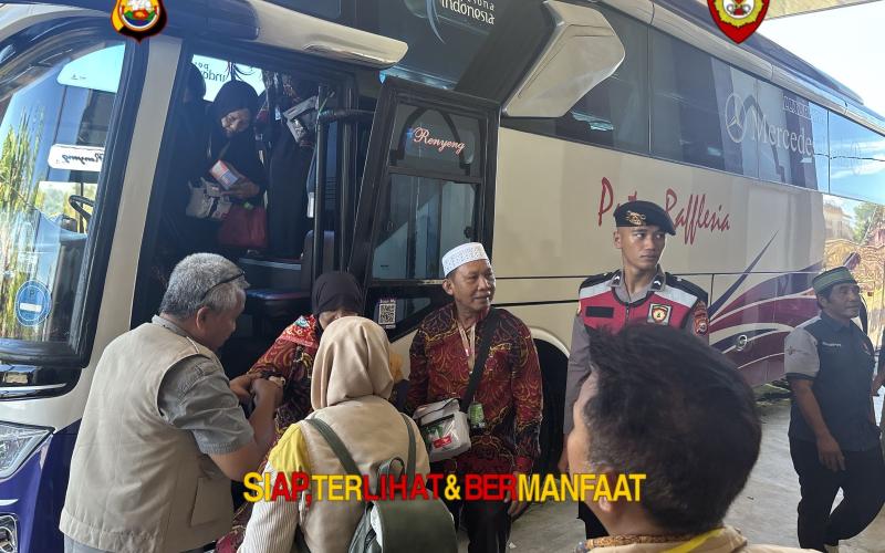 Berikan Rasa Aman, Dit Samapta Polda Bengkulu Laksanakan Pengamanan Calon Jemaah Haji