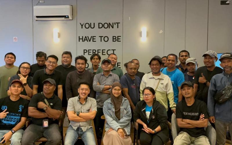 Perkuat Sinergi Informasi, Satgas Damai Cartenz Jalin Silaturahmi dengan Wartawan di Timika