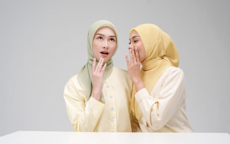 Mengusung Konsep Timeless Fashion, napocut Ungkap Rahasia Hijab Paris Tetap Tegak Paripurna Hingga 100x Cuci