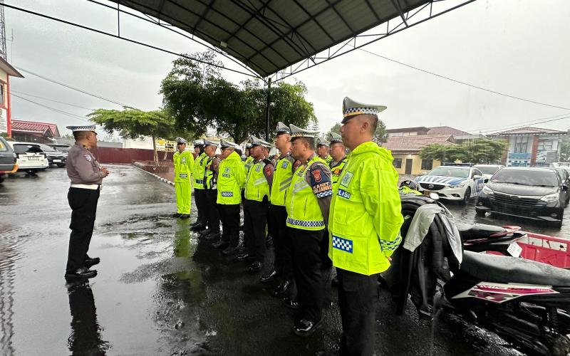Hujan Bukan Halangan, Polres Rejang Lebong Tetap Hadir Layani Masyarakat