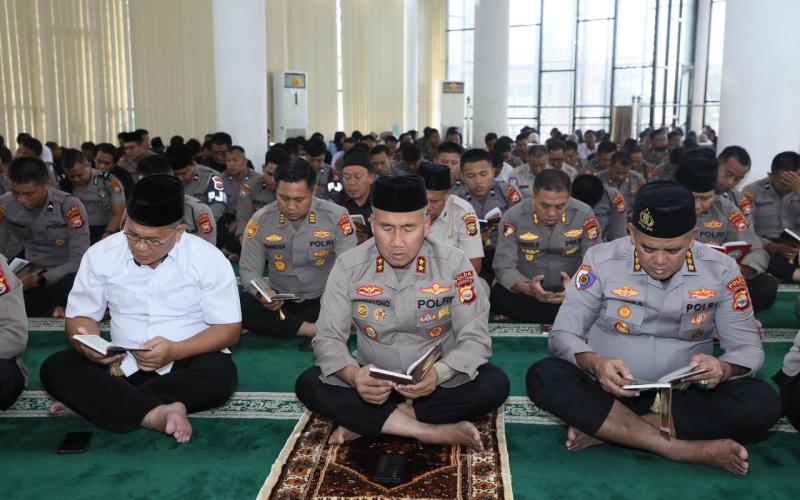 Jaga Profesionalisme dan Moral Anggota, Polda Bengkulu Gelar Binrohtal Bersama