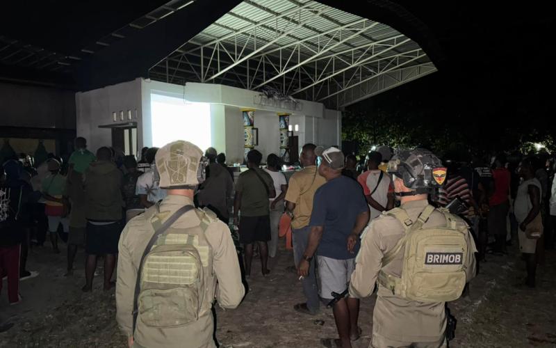 Patroli Gabungan Polres Nabire dan Satgas Damai Cartenz Perkuat Pengamanan Wilayah
