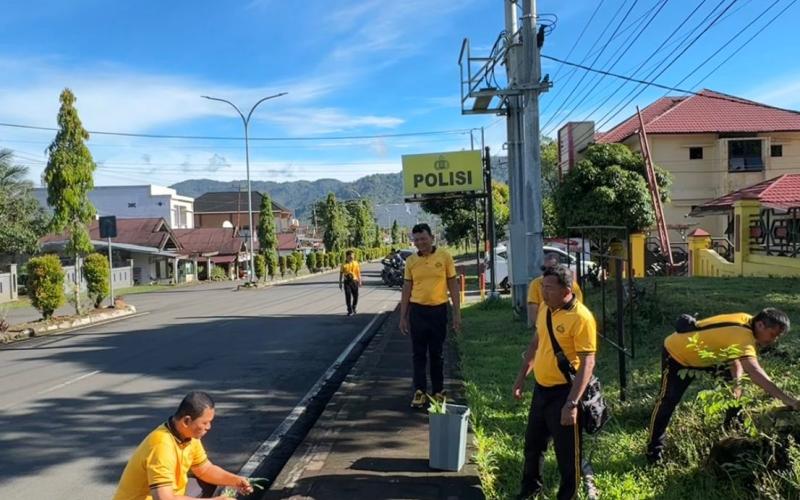 Polres Lebong Tingkatkan Kebersihan dan Pelayanan Masyarakat