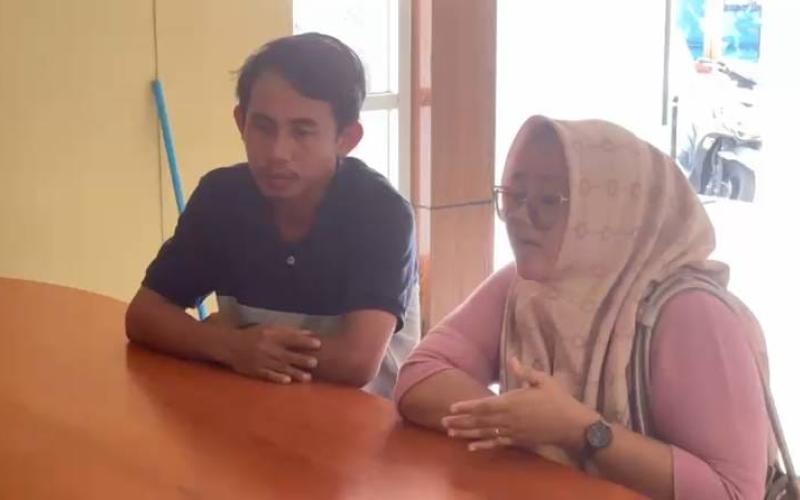  Korban Pasangan suami istri  dari perlakuan tidak pantas dan intimidasi  yang diduga dilakukan oleh seorang anggota Polsek Muara Bangkahulu