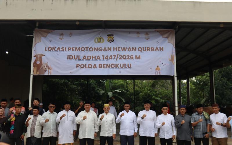 Polda Bengkulu Sembelih 18 Ekor Sapi dan 6 Ekor Kambing Kurban