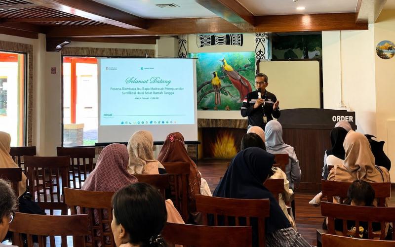 Perkuat Ekosistem Halal, SUCOFINDO Edukasi Pelaku UMKM di Timika